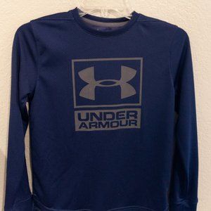 Under Armour Boys Loose Long Sleeve Size YMD (Boys M)